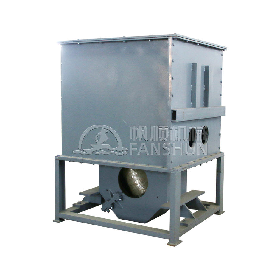 Horizontal continuous casting holding furnace